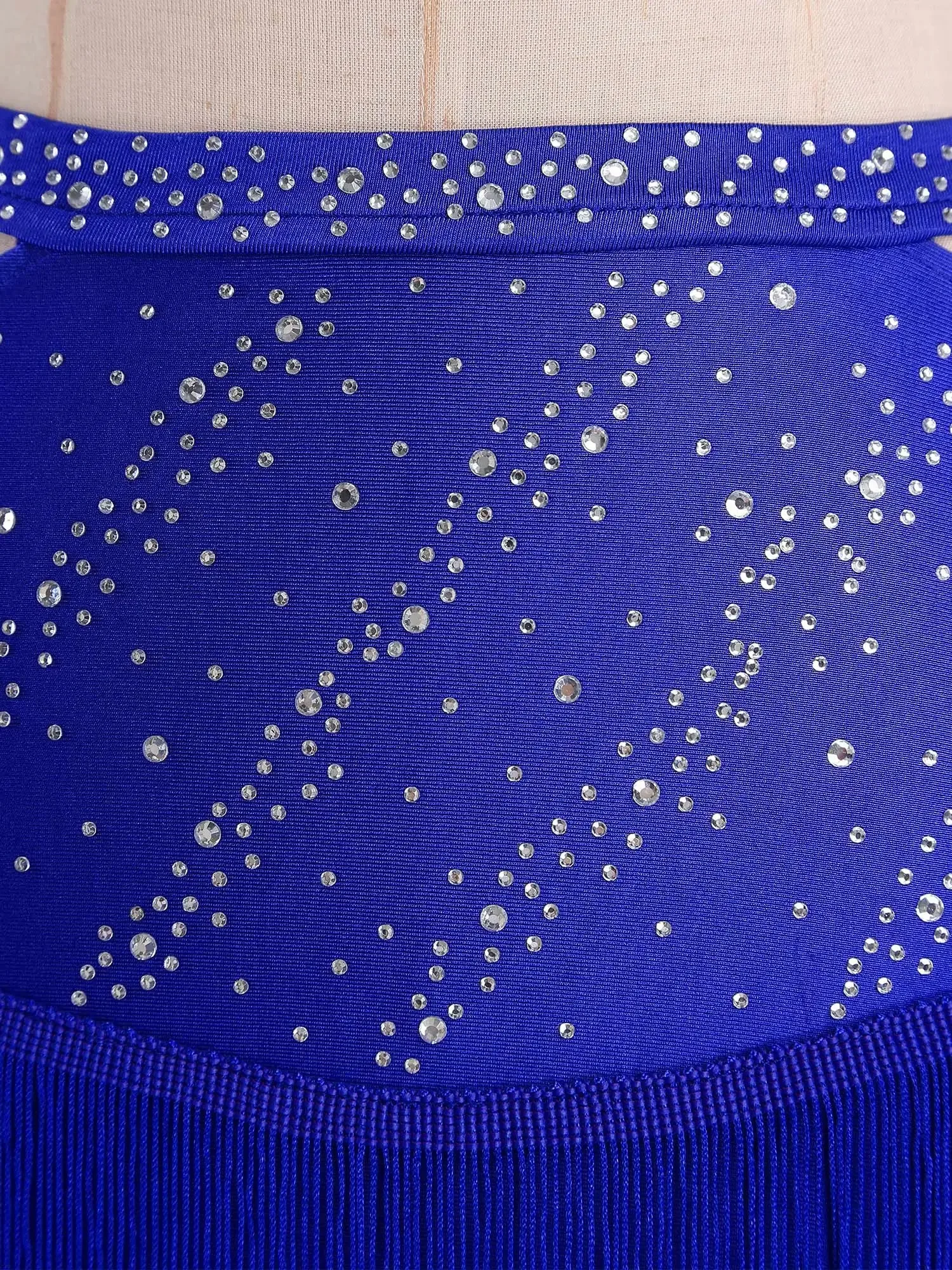 

Women Contemporary Modern Lyrical Dance Skating Dancewear Outfit Sleeveless Rhinestones Crop Top with Side Slit Mesh Skirt Sets