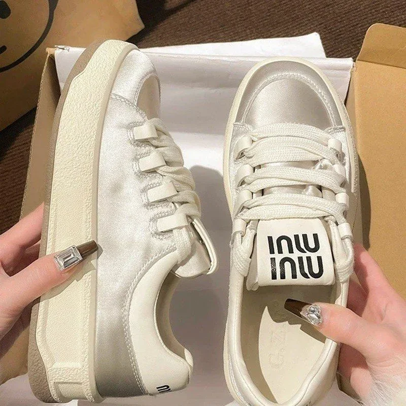 2024 Sneakers Autumn New Style Fashionable Comfortable and Casual Thick-soled Simple Wear-resistant and Breathable Women's Shoes