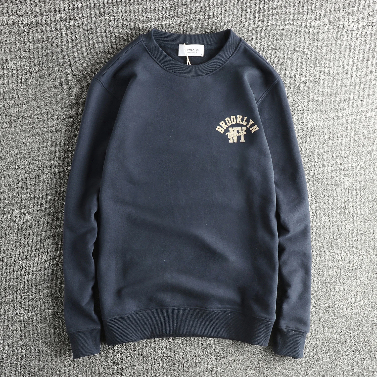 سترة جديدة للخريف والشتاء بطباعة حروف كلاسيكية بسيطة بالإضافة إلى سترة مخملية سميكة برقبة دائرية للرجال #2