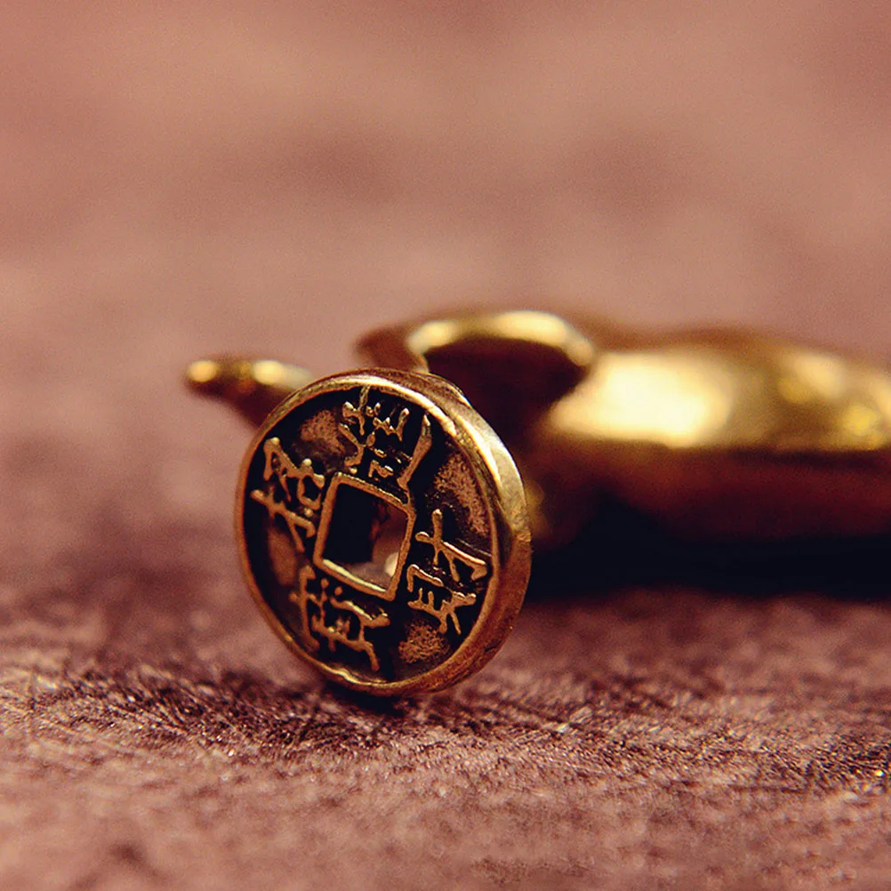 

2Pcs Brass Keyring Pendant Retro Horse Design DIY Keychain Hanging Decoration Bag Pendant Zodiac Horse Ornament