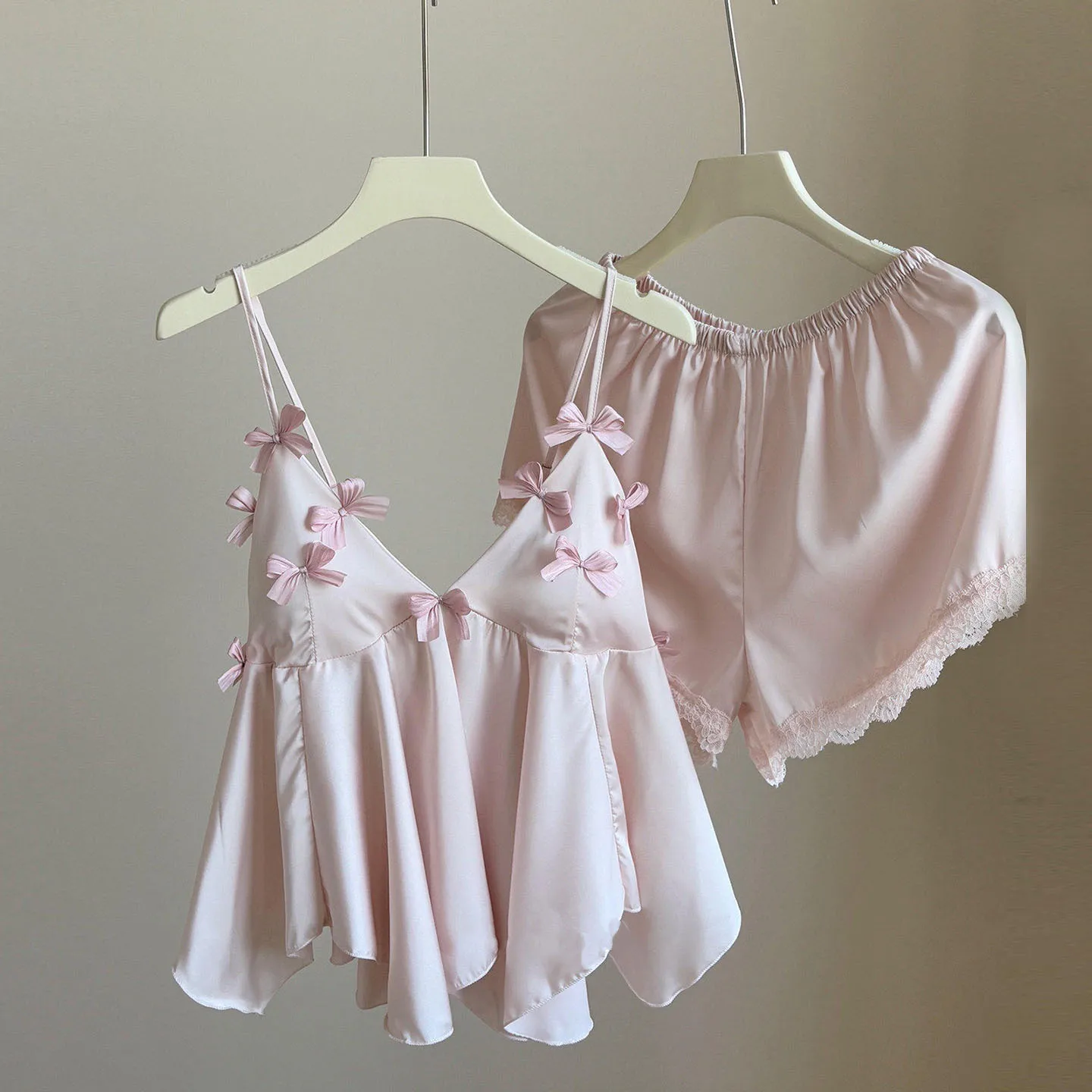 

Сексуальное женское белье, пижамы, топ на бретельках и шорты, новая летняя атласная одежда для сна, пижама, ночная одежда, домашняя одежда, одежда для дома