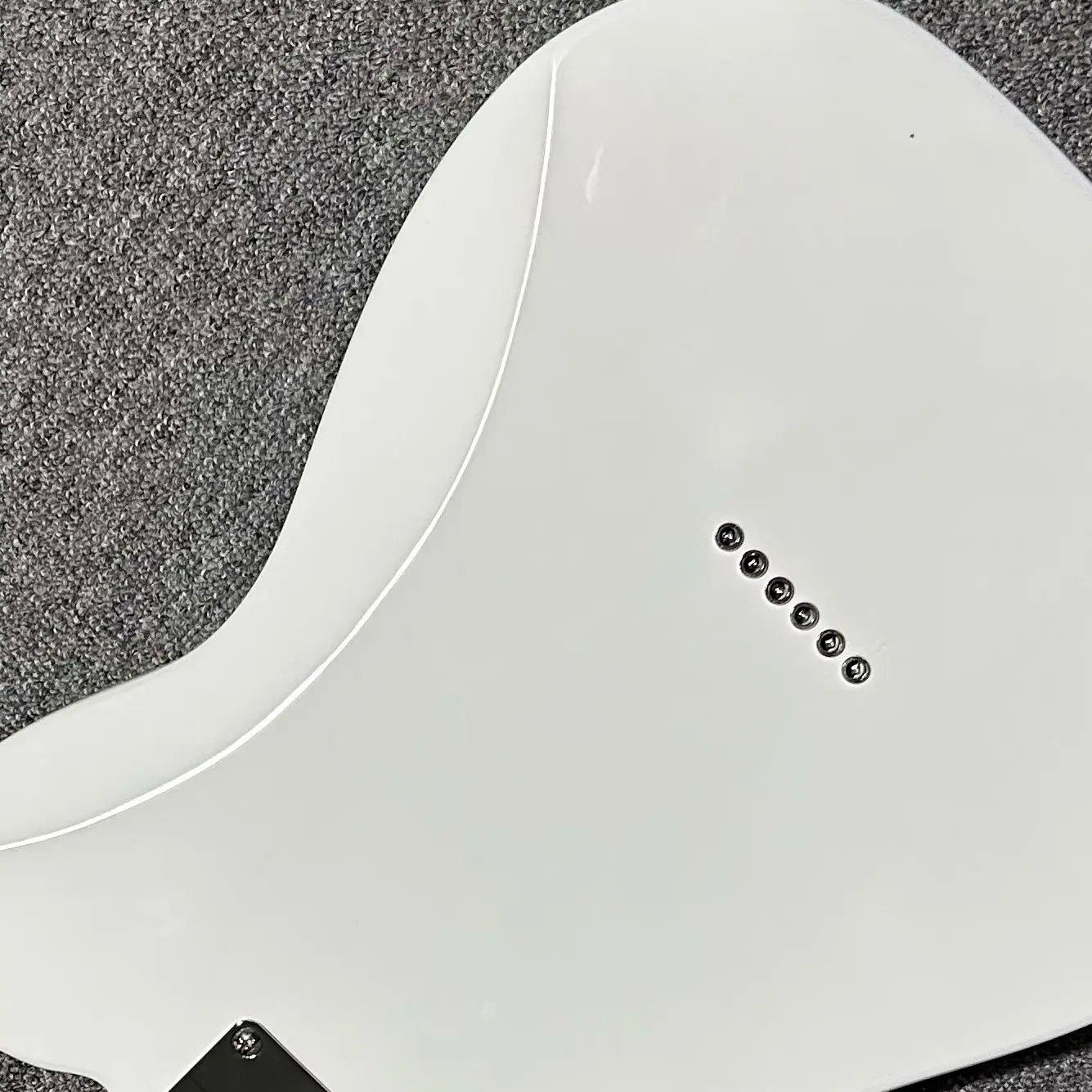 High-Quality FTL White Electric Guitars Maple Fretboard Mahogany Body Big Head