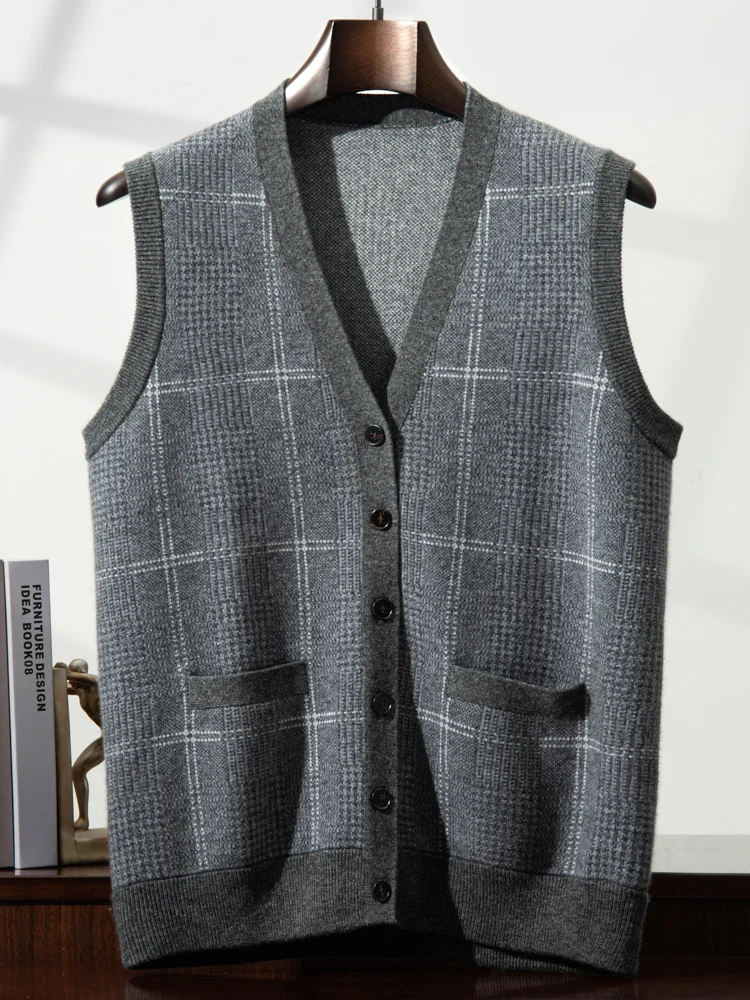 

Luxury Men V-neck Cashmere Sweater Waistcoat Retro Grid Cardigan Sleeveless Vest 100% Cashmere Knitwear Autumn Winter Pocket Top