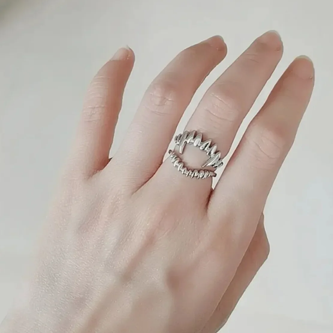 Game  Rings Cosplay  Vampire Adjustable Metal Ring Halloween Props