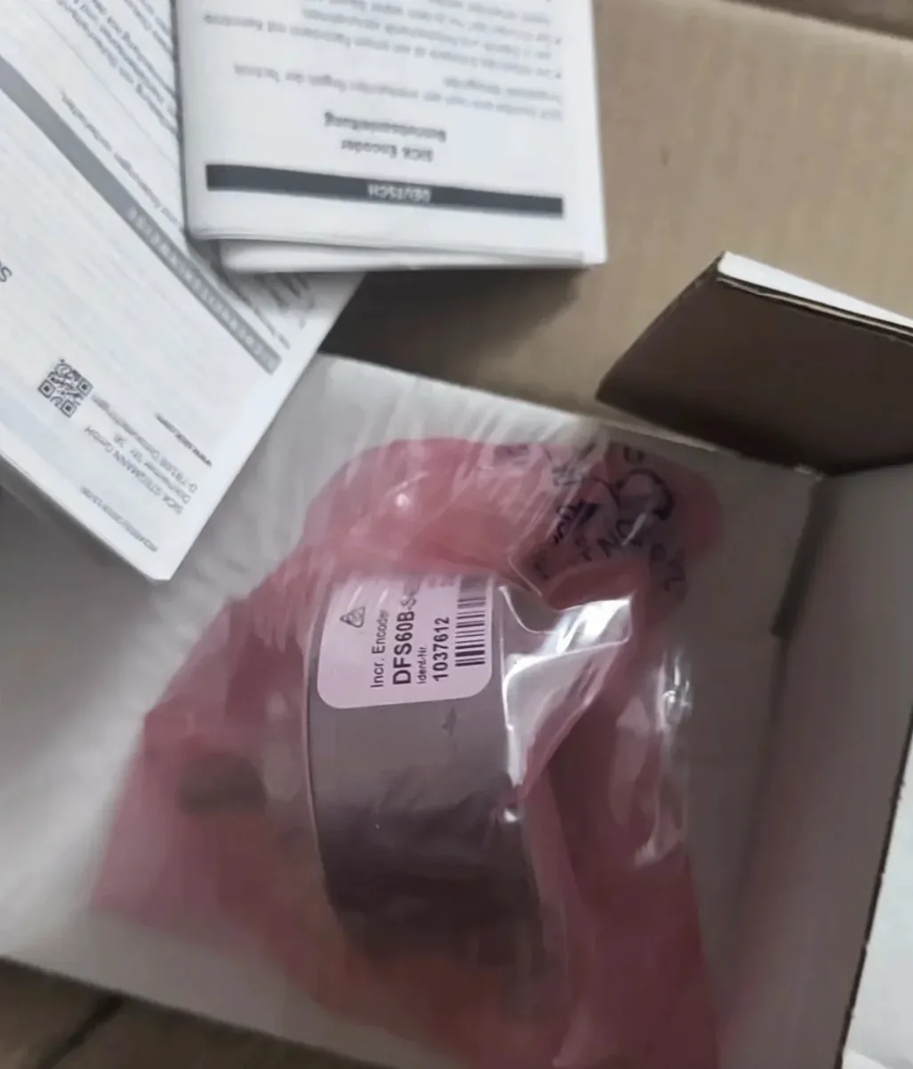 

SX DFS60B-S4EC05000 1037612 Encoder