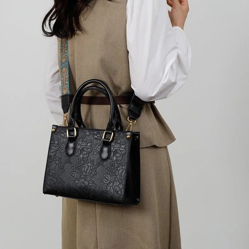

Elegant Women Handbag With Dual Shoulder Straps Crafted From Luxury Leather For A Classic Look