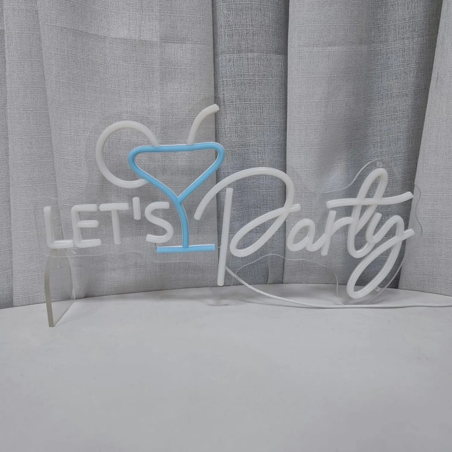 Neon Wall Sign หรี่แสงได้ Let's Party นีออนไฟสําหรับค็อกเทลบาร์ผับ Man Cave Beach Wedding Party Decor สุนทรียศาสตร์วาดของขวัญ