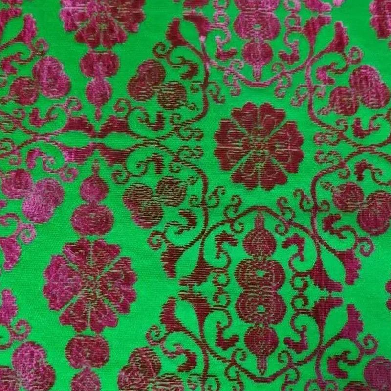 النمط الصيني تشانغتشو المخملية النسيج الخفيفة الفاخرة الجاكار وتنورة تنقش هانفو شيونغسام