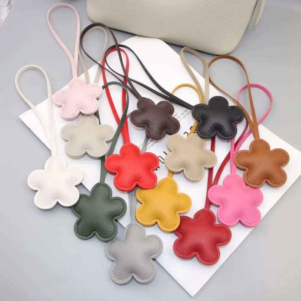Multi-color PU Leather Flower Keychain Car Keyring Cartoon PU Leather Hanger 13 Colors Fashion Bag Pendant Car Accessory