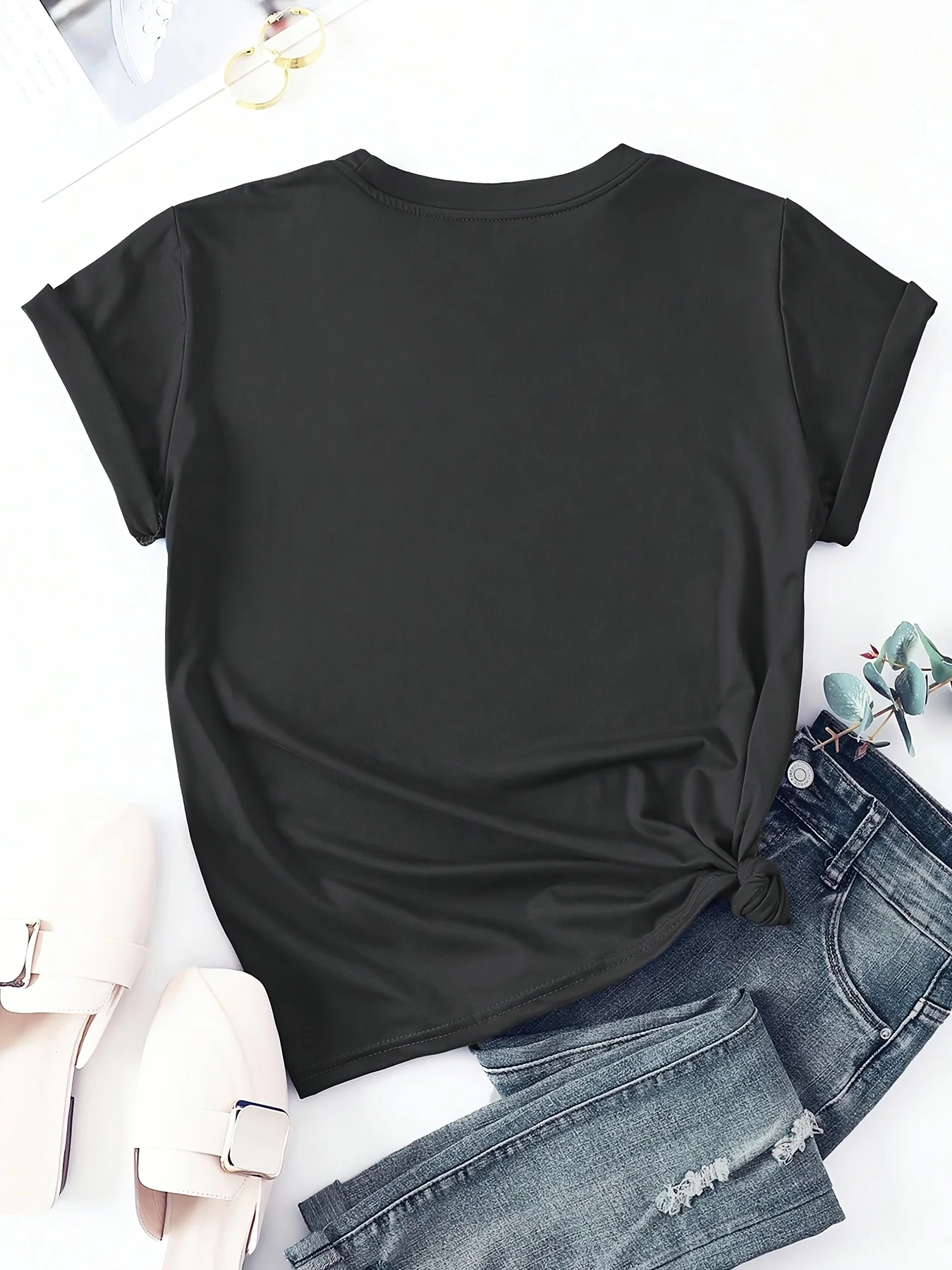 Fashionable New Round Neck Design, Simple Cartoon Frog Pattern, English Letter Printing, Casual and Comfortable Women's T-shirt