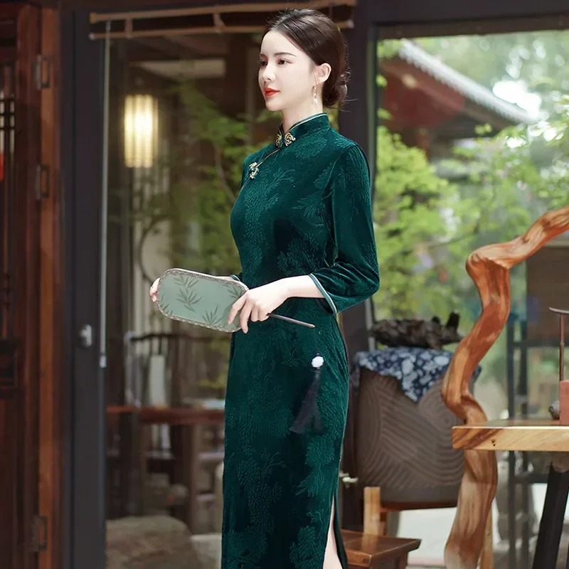 Nieuwe 4 Kleuren Vrouwen Herfst Winter Verbeterde Cheongsam Lange Vintage Trouwjurk Chinese Stijl Fluwelen Jurken Plus Size Qipao