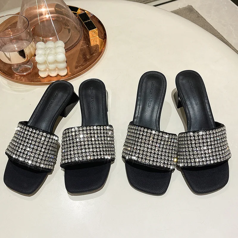 Sandali donna estate 2023 nuova punta aperta strass tacchi grossi tacchi alti scarpe firmate di marca di lusso pantofole da donna Sexy da ufficio