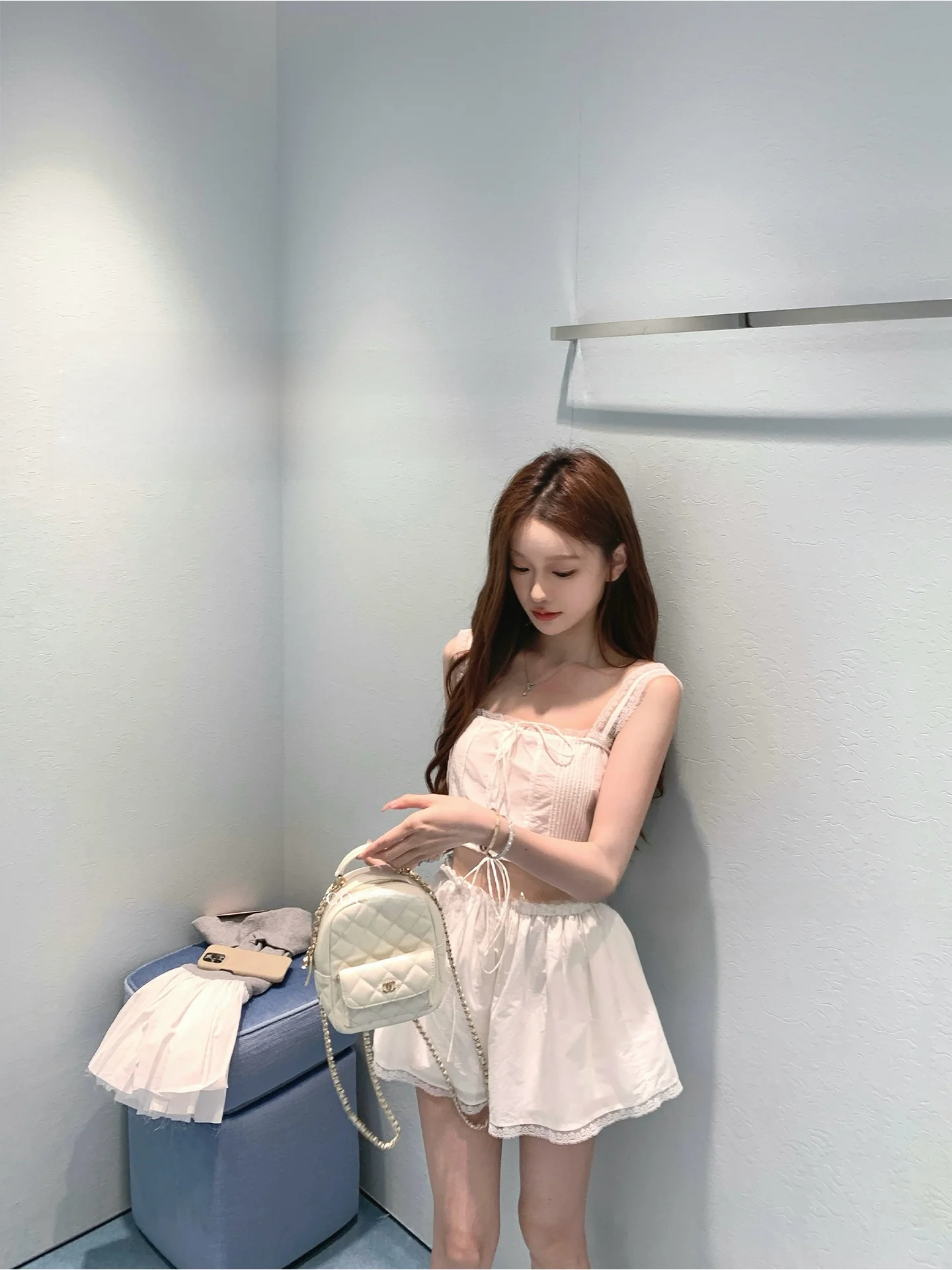 

Coolline Linzixi Little White Flower Pure Desire Tiancai комплект из тонкого льна, женский кардиган на бретельках, брюки, комплект из футболки