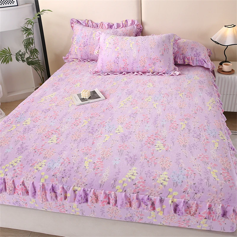 Fleece Fitted Sheet, Non‑Shed Short‑Pile Plush Bed Sheet with Ruffle Fringe, Soft Cozy Warm Floral Printed Flannel Bed Cover