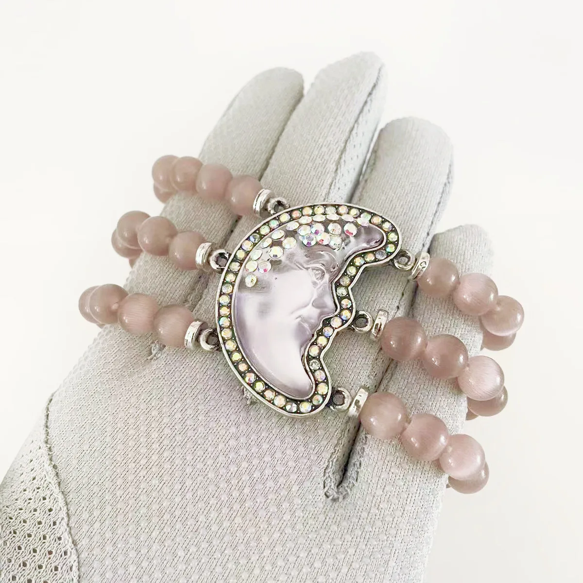 MITTO FASHION JEWELRIES AND HIGH-END ACCESSORIES RHINESTONES PAVED MYSTIC MOON FACE CAT EYE BEADS WOMEN STRETCH BRACELET