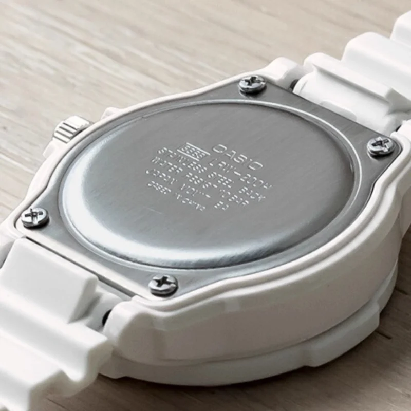 ساعة كاسيو للرجال بمينا أبيض صغير، مقاومة للماء يوميًا، طراز بسيط، ساعة كوارتز ملونة للطلاب