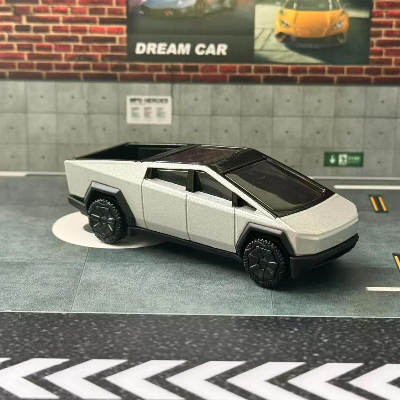 Takara Tomy Tomica Premium 41 Cyber Truck Mini Car Toy Cars Hot