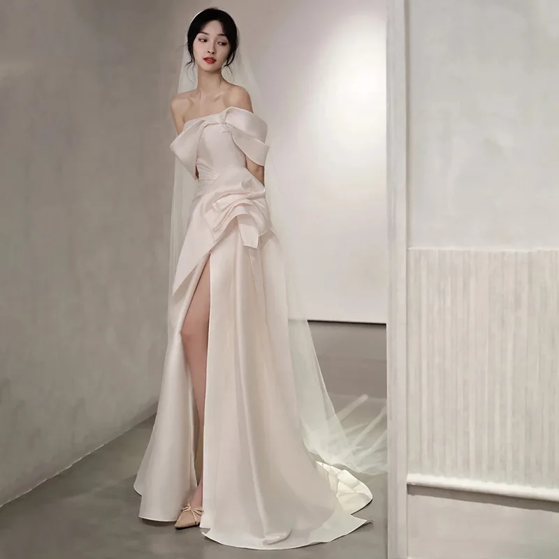 Women's one-shoulder light wedding dress fall new bridal satin simple temperament travel shoot trailing gowns