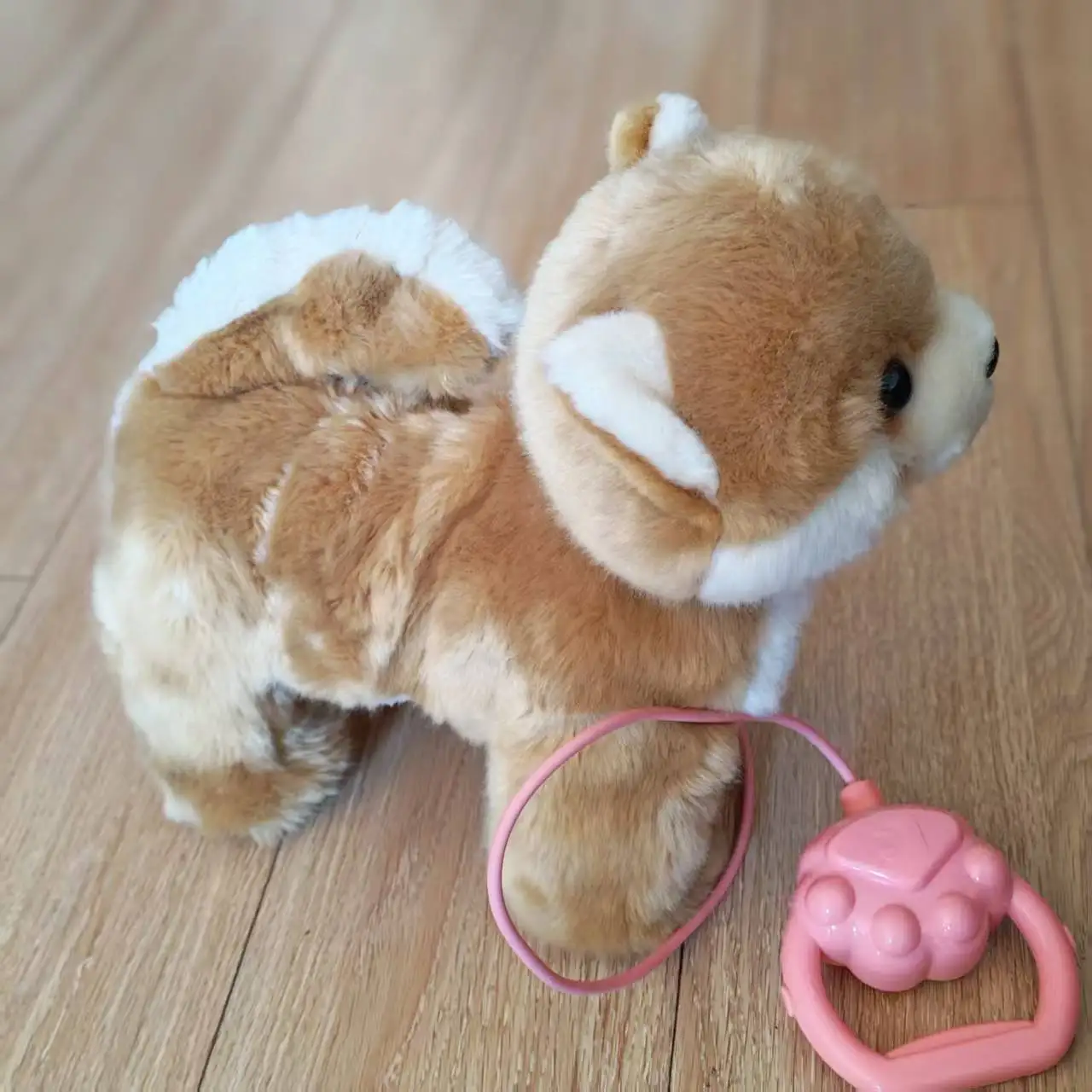 Pluszowa symulacja elektrycznej zabawki-psa, interakcja rodzic-dziecko, uspokaja dziecko uczące się chodzić, elektryczna zabawka.