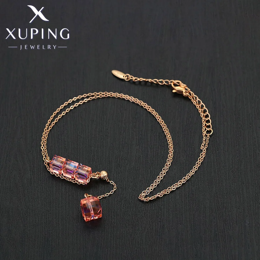 

Xuping Jewelry New Arrial Fashion Square Crystal Pendant Necklace for Women A00834062