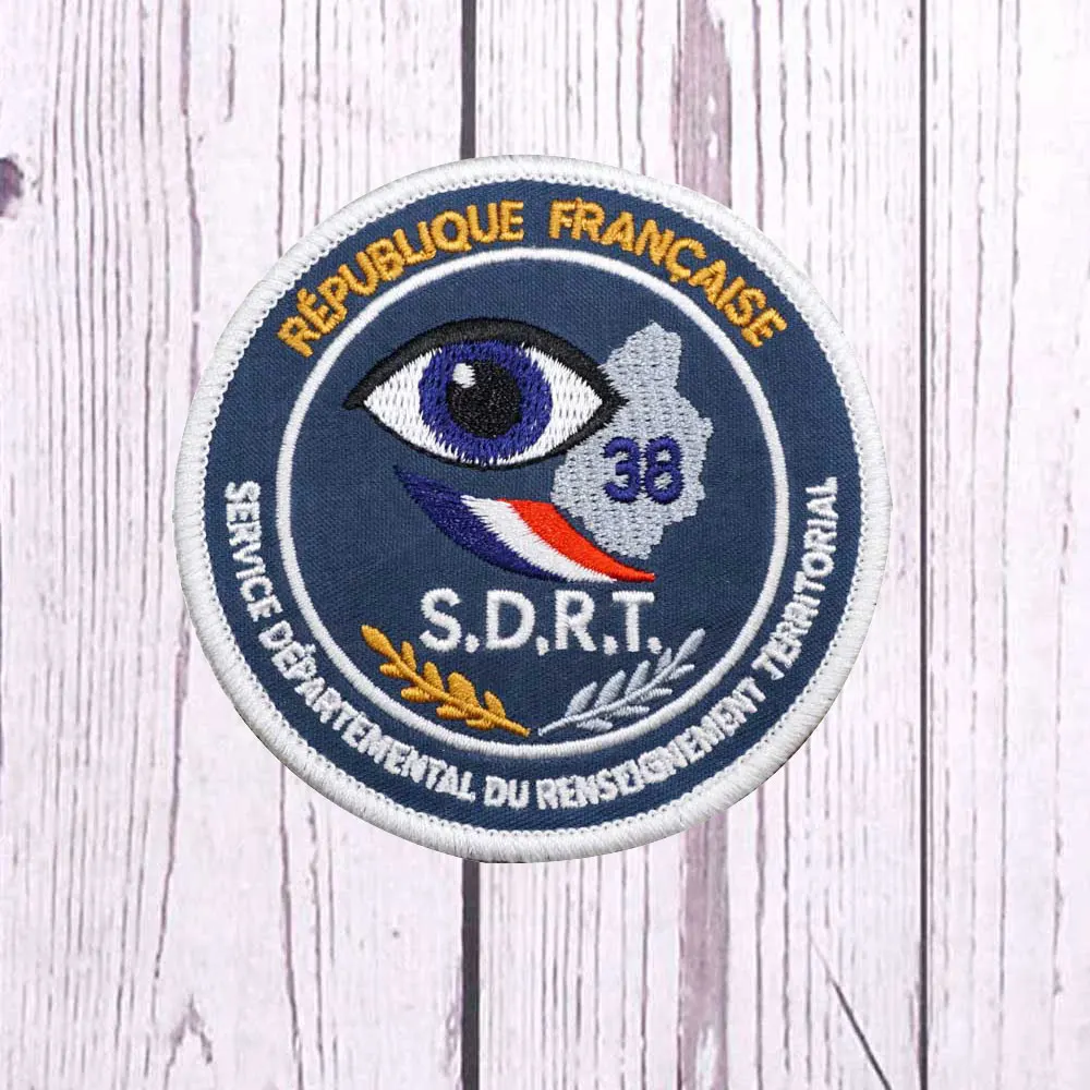جمهورية فرنكايز خدمة وزارة الدفاع دو renseigmem تكتيكات المطرزة التصحيح هوك وحلقة خياطة على شارة عسكرية التطريز