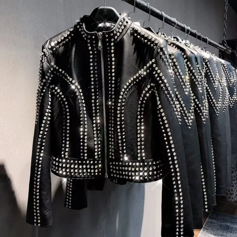 Kurze Länge Echt lederjacke neue Mode Frauen Mantel Frühling O-Ausschnitt Kragen Kleidung Diamanten schwere Verzierung yh676