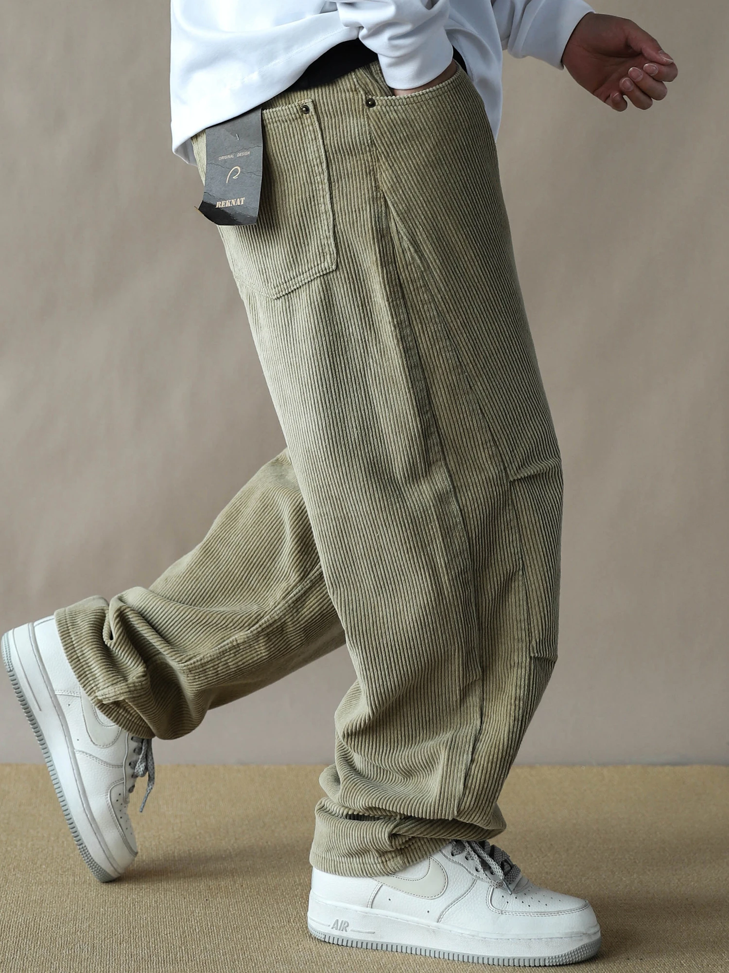 

Simple Casual Loose Men's Corduroy Straight Leg Pants New 2025 American Khaki Sle Comfortable Long Trousers