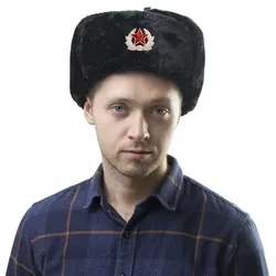 男性用のロシアのushanka帽子、sovetバッジ、lei feng hat、thickenフェイクウサギファー、防風スノーキャップ、暖かい屋外キャップ、冬