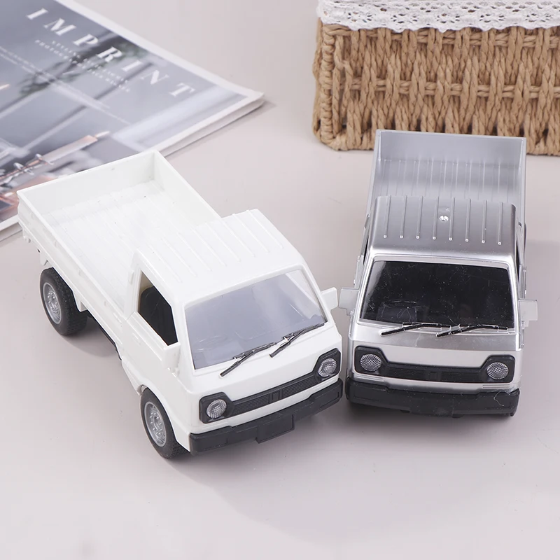 شاحنة RC Drift بمقياس 1:16 مع ضوء LED وميزة شحن السقف لترفيه الأطفال