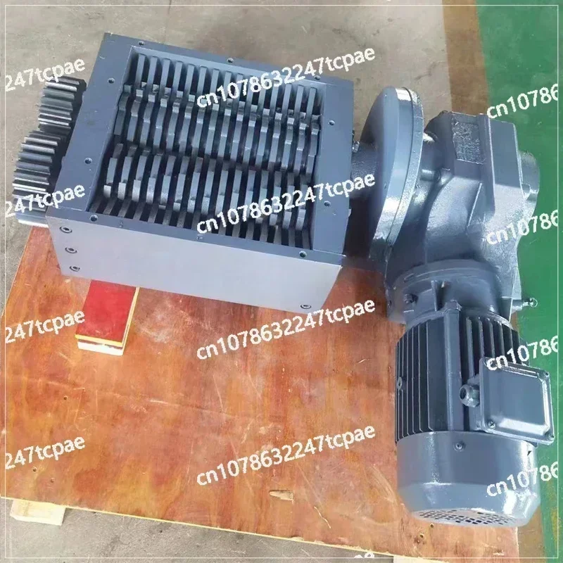 Small double shaft shredder plastic metal shredder chassis wire rubber crushing kitchen waste crushing knife box