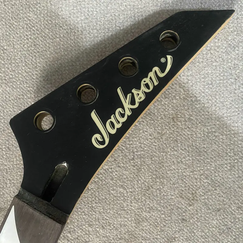 jN898 Origianl And Genuine Jackson 4 String Electric Guitar Bass Neck 24 Frets Right Hand No Frets 864MM Scales Length DIY Part