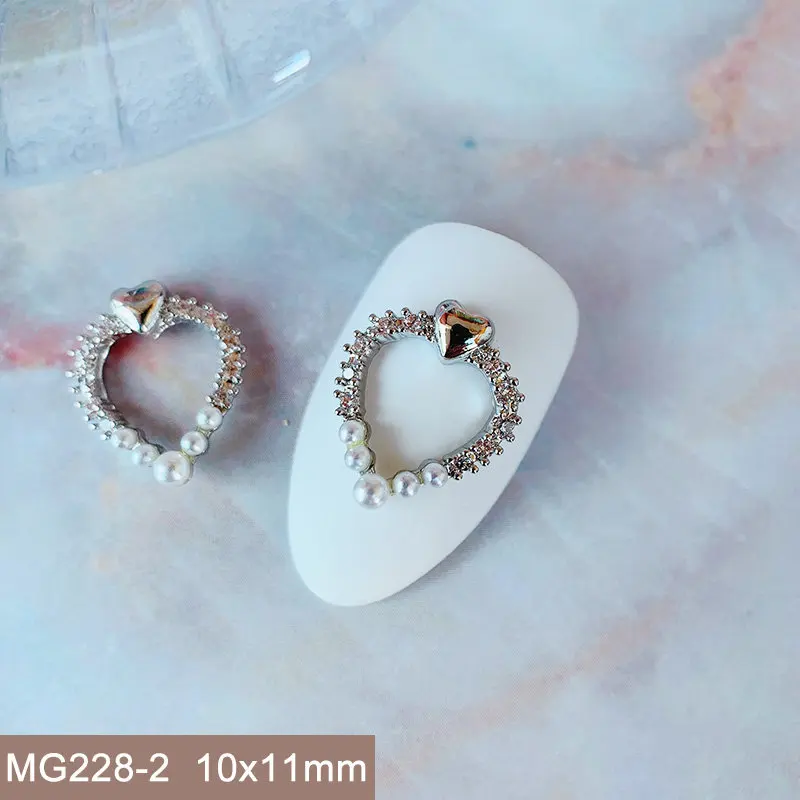 10pcs/lot MG228 Love Heart Zircon Nail Art Crystals Pearl Jewelry Rhinestone DIY Nails Accessories Supplies Decorations Charms