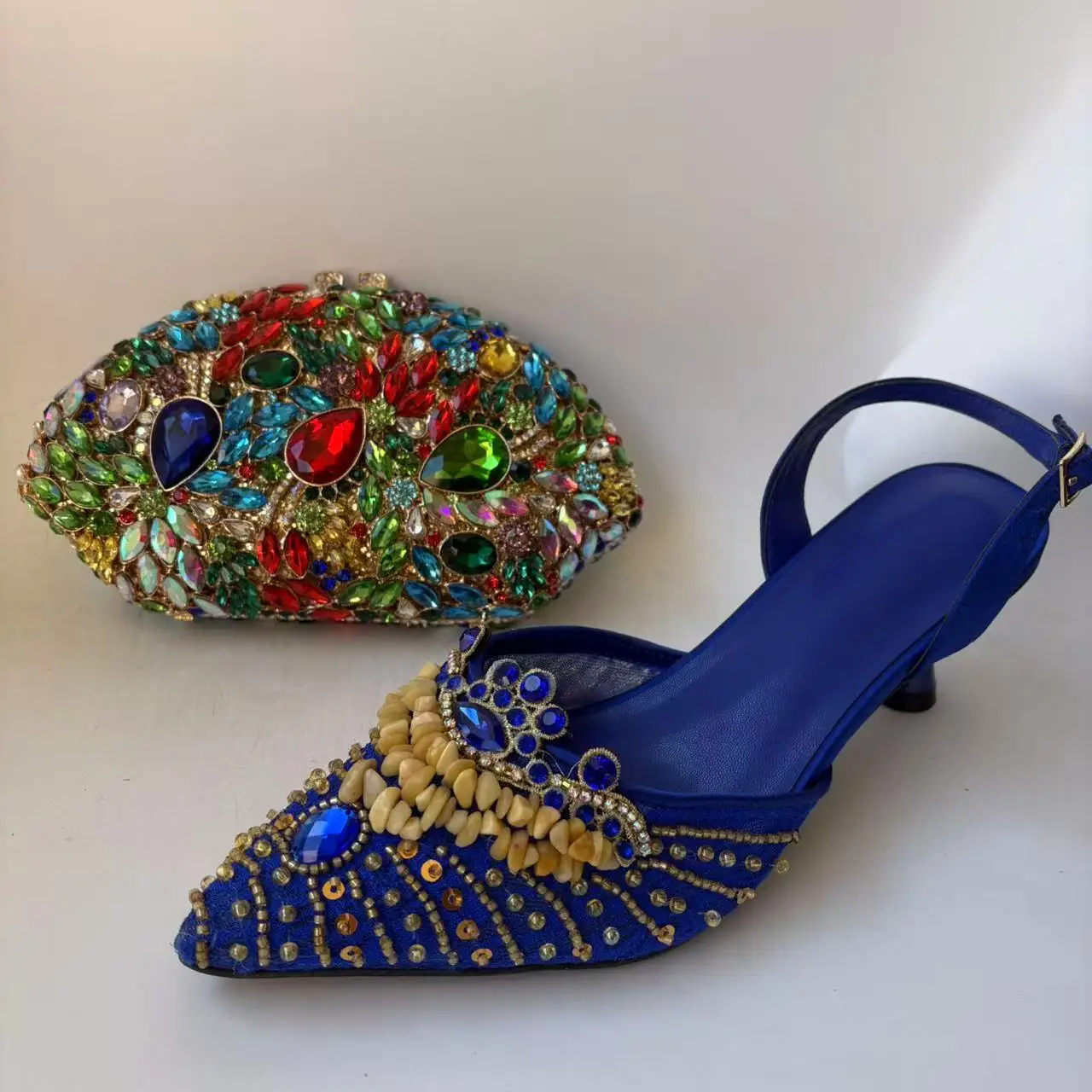 

Женские туфли на высоком каблуке LNATISNOVA синего цвета с блестящими стразами и клатчем в форме сердца, босоножки на шпильке с бриллиантами для свадьбы