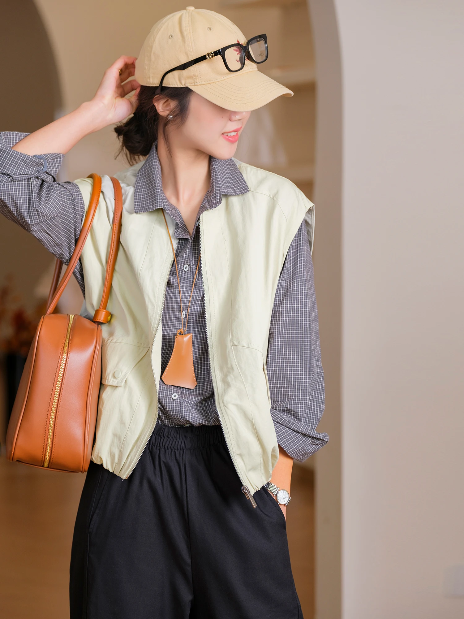 Loose Fit Textured Cotton Vest with Flying Sleeve Multiple Line Cut Hem Flower Bud Design Casual Style Women's Vest