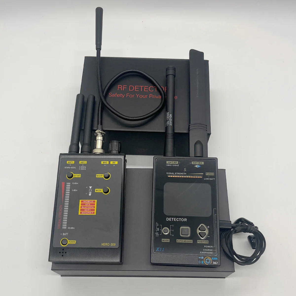 RF/Magnetic Detector, 5G Bug & Camera Finder, Safeguard Privacy for Business/Travel anti spy gadgets GPS Tracker Detector