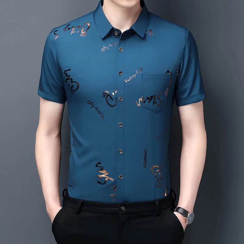 

Men's Printing Letter Blouse Summer New Polo Neck Short Sleeve Pockets Plus Size Shirt Tops Fashion Business Men Clothing