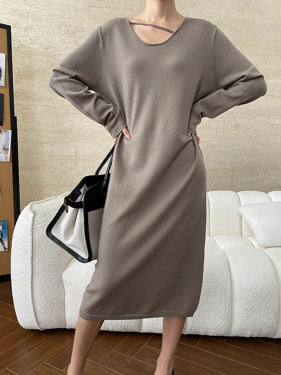 Spring and Autumn Women\'s Casual Solid Color V-neck Long Sleeve Loose Dress