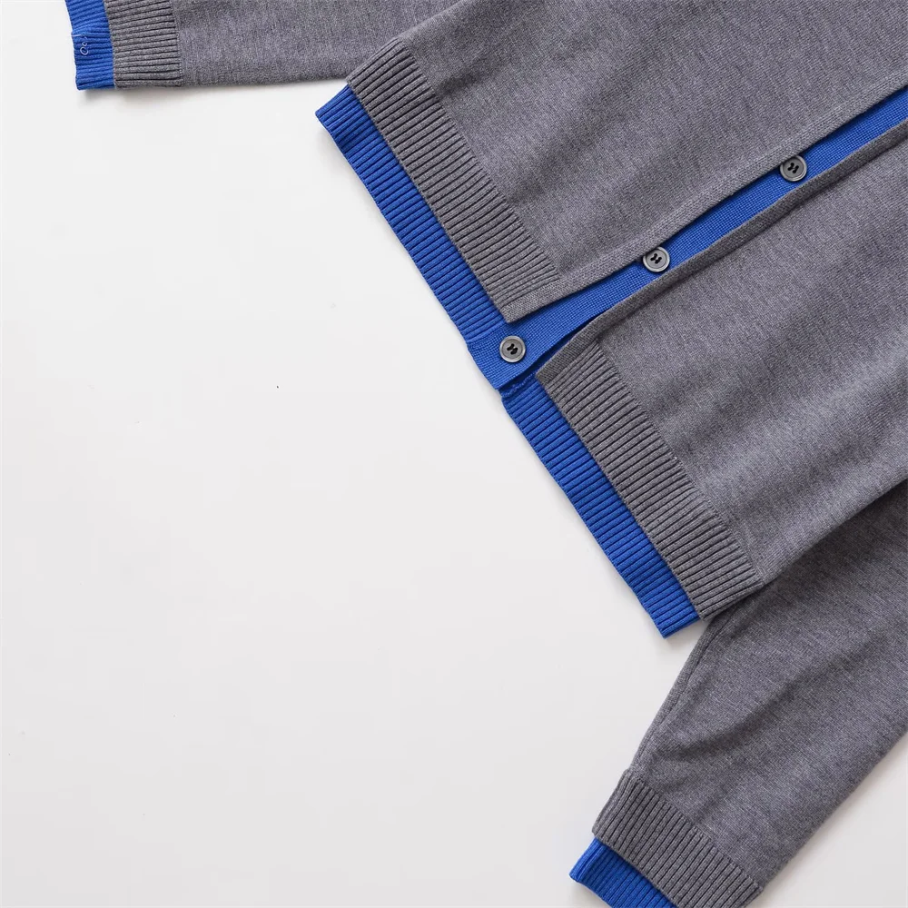 เสื้อคาร์ดิแกนถักแบบมีซี่โครง แขนยาว คอทรงกลม สไตล์มินิมอลใหม่สำหรับผู้หญิง ติดกระดุมแถวเดียว แต่งผ้าแบบแพทช์เวิร์ค