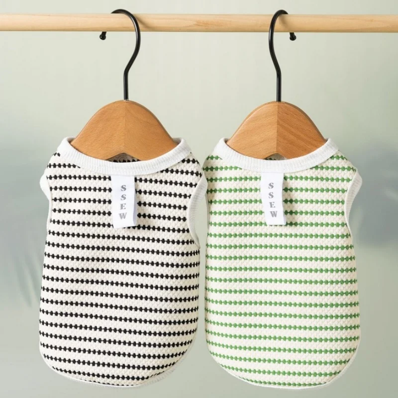 Ropa de moda para perros, chaleco a rayas de verano para perros, camisa transpirable para cachorros, nuevo chaleco para gatos, sudaderas para mascotas, jerseys para perros, disfraces para Chihuahua