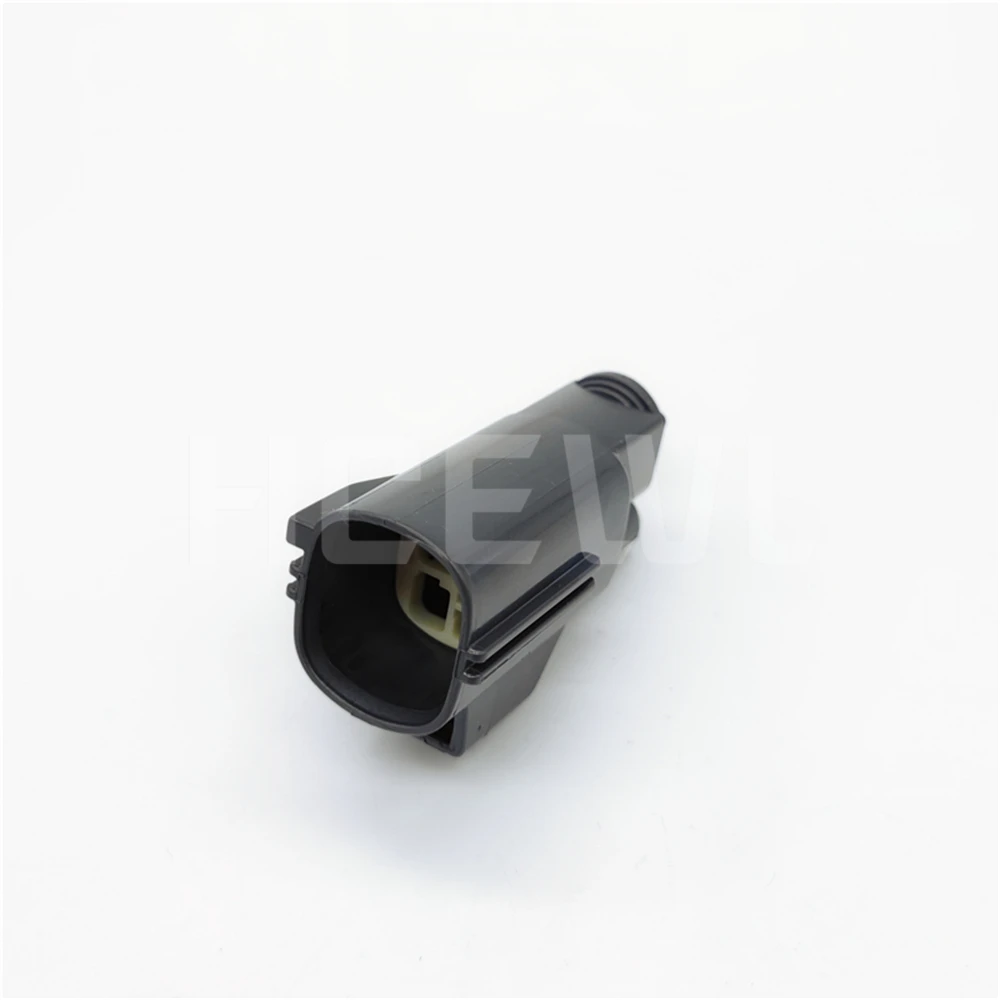 

New original high-quality 7282-5543-10 automotive component connector plug