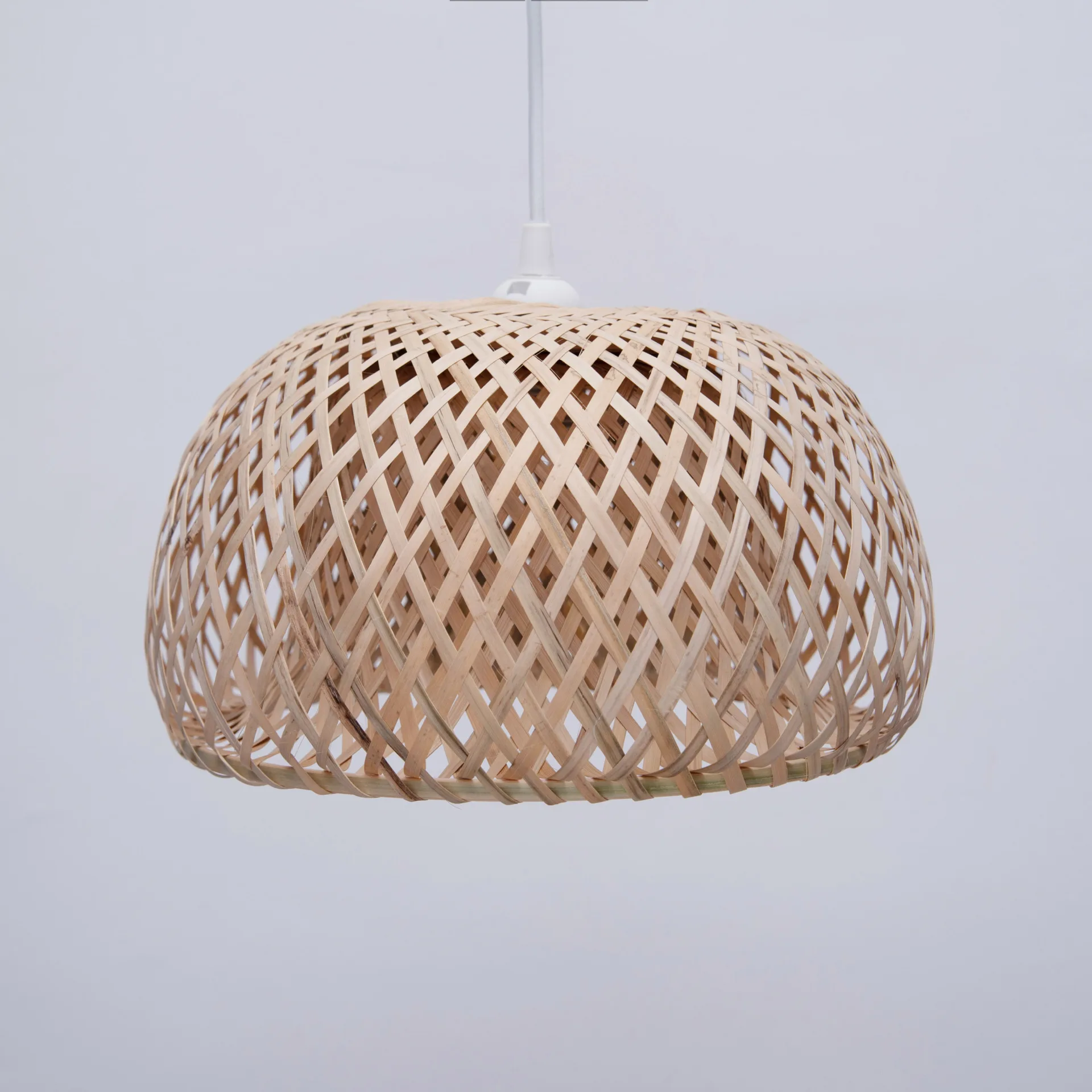 Wholesale of Chinese style leisure restaurants, bamboo woven lampshade chandeliers