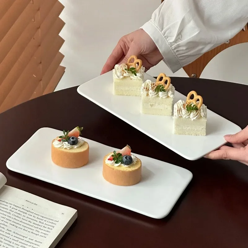 Minimalist White Ceramic Cake Plates Creative Dessert Display Plates Mousse Sushi Dishes Plate Restaurant Valentine's Day Tools