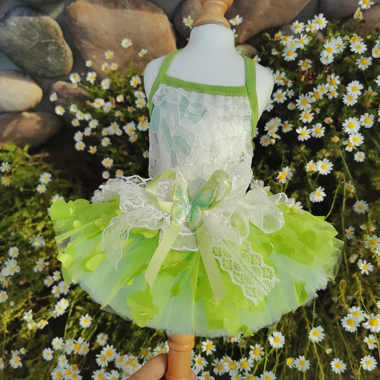 2025 Spring Summer Puppy Dog Cats Clothing Fashion Green Soft Hollow Lace Bow Princess Dress For Small Medium Dog Pet Clothes