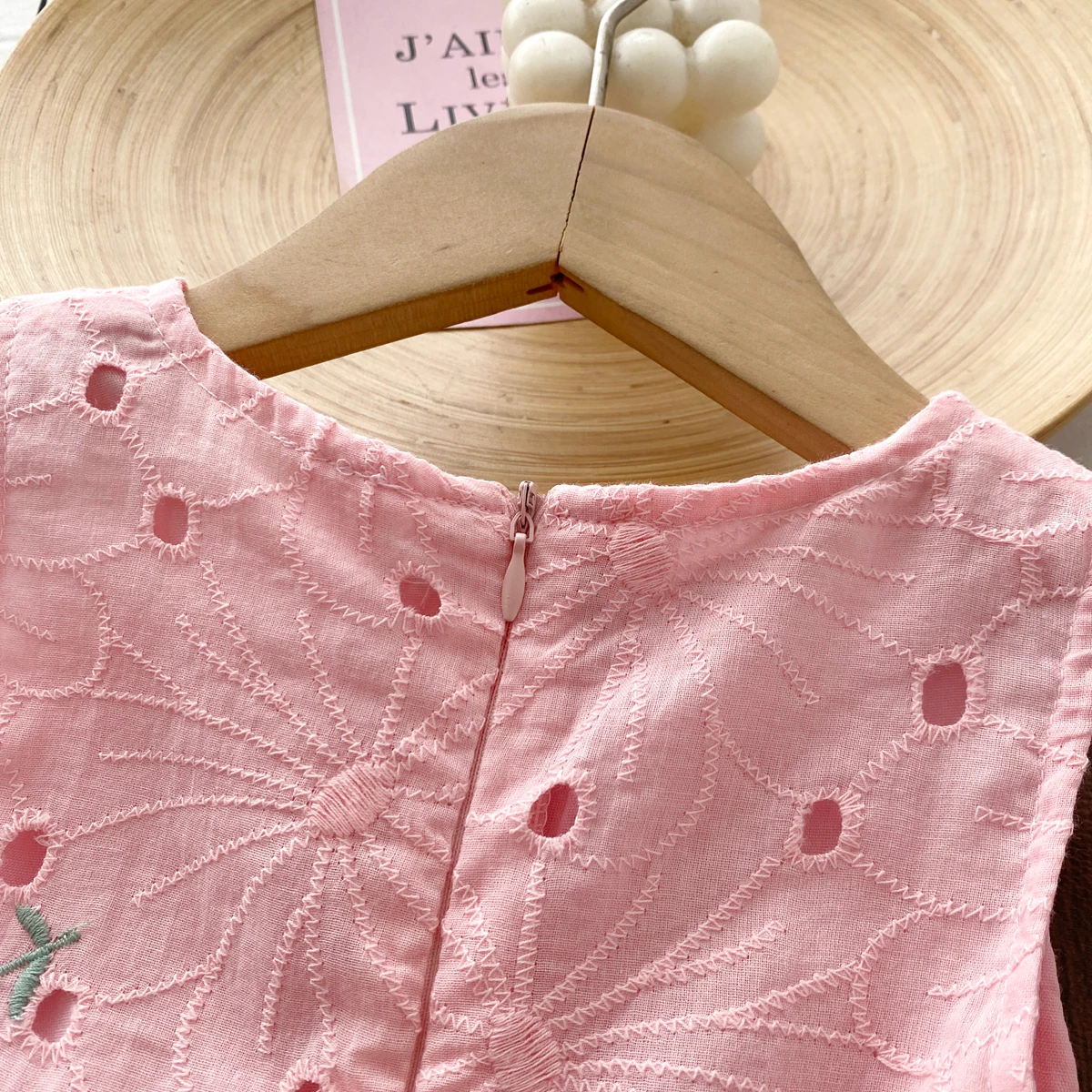Mädchen-Prinzessinnenkleider, Sommerkleid im koreanischen Stil mit Blumenstickerei, ärmelloses Kleid, bequeme Kinderkleidung. – Detail 6