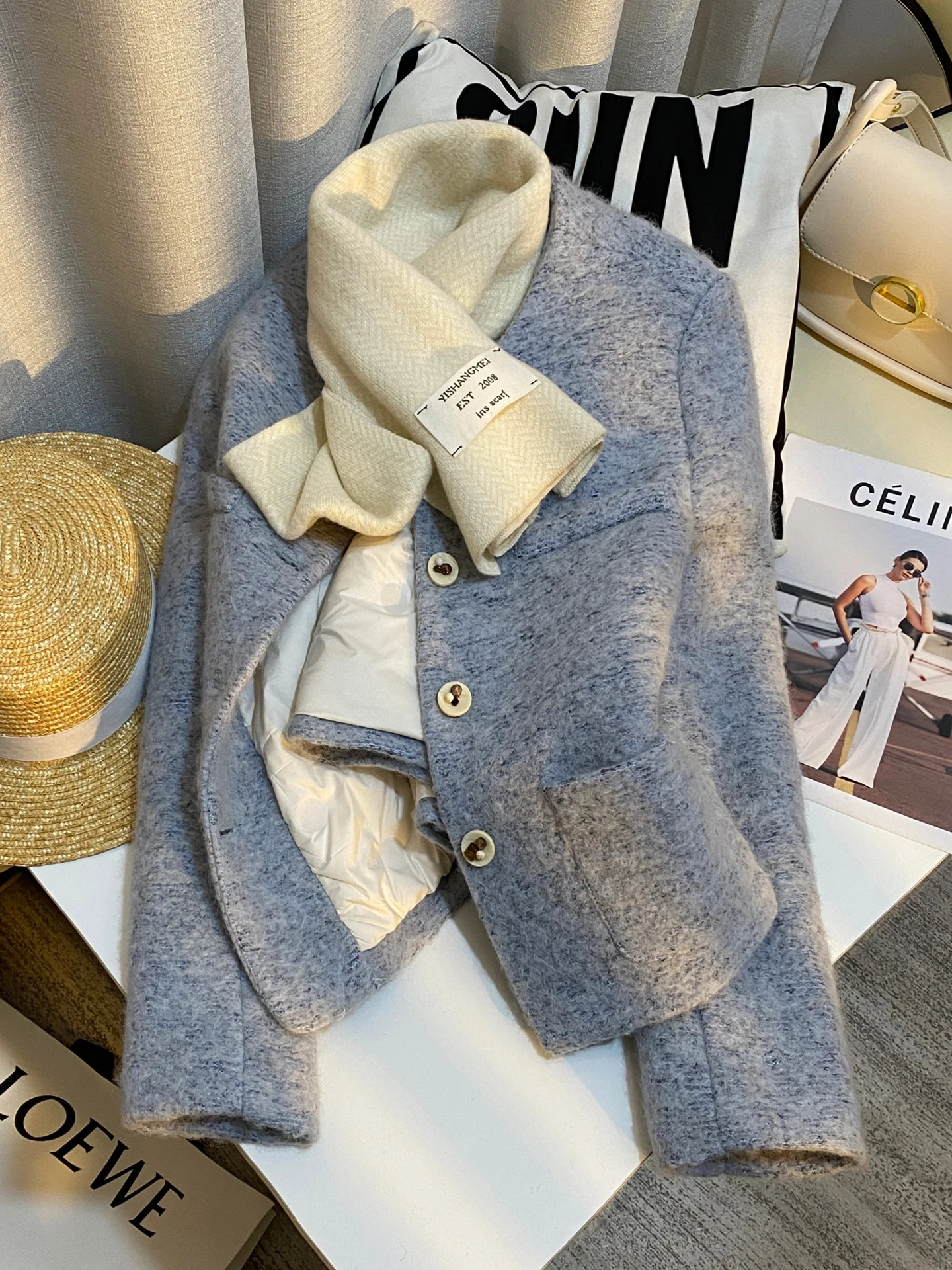 

Синяя модная мягкая укороченная пуховая куртка для женщин, осень-зима 2026, новая корейская коллекция, очень милая и теплая.