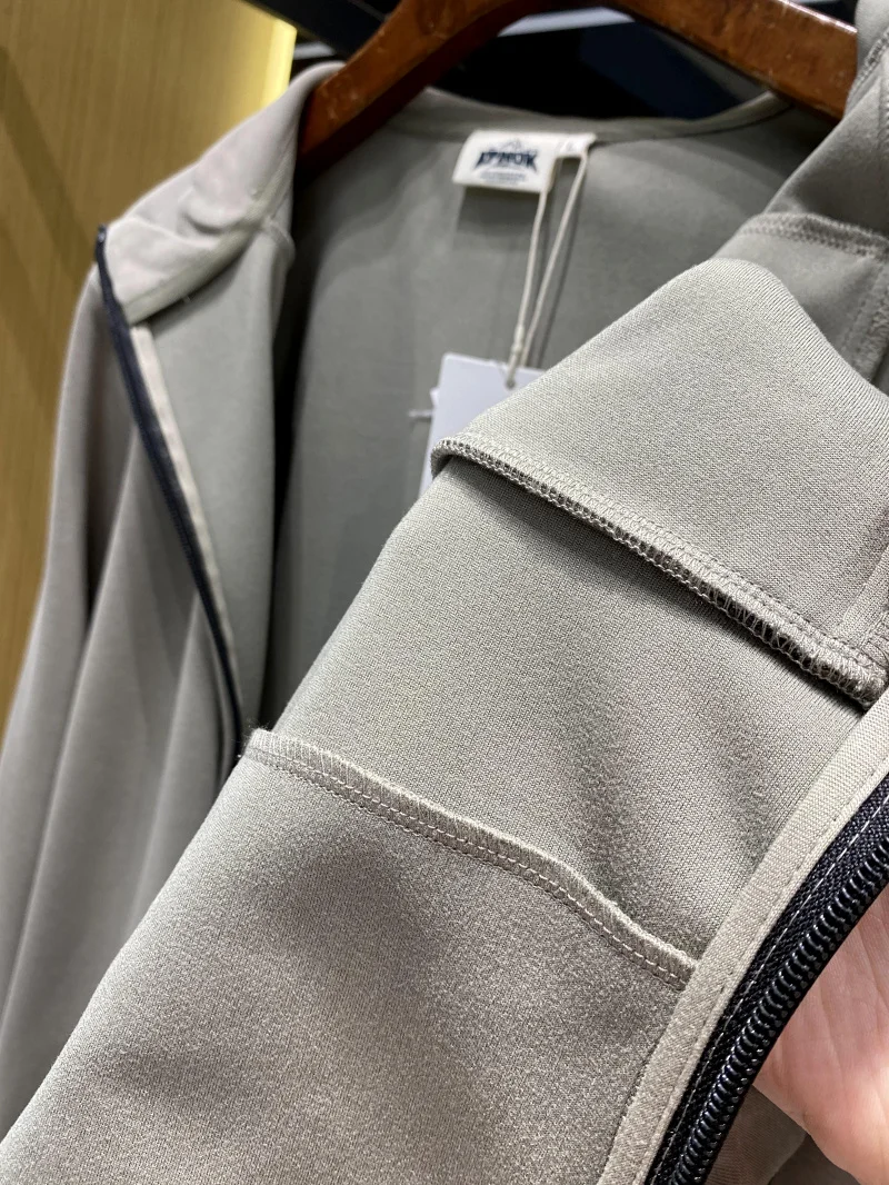 

Comfortable Knitted Air Layer Fabric Jaet Men's Casual Long Sve Zipper Closure Outdoor Faionable Stand Collar Coat