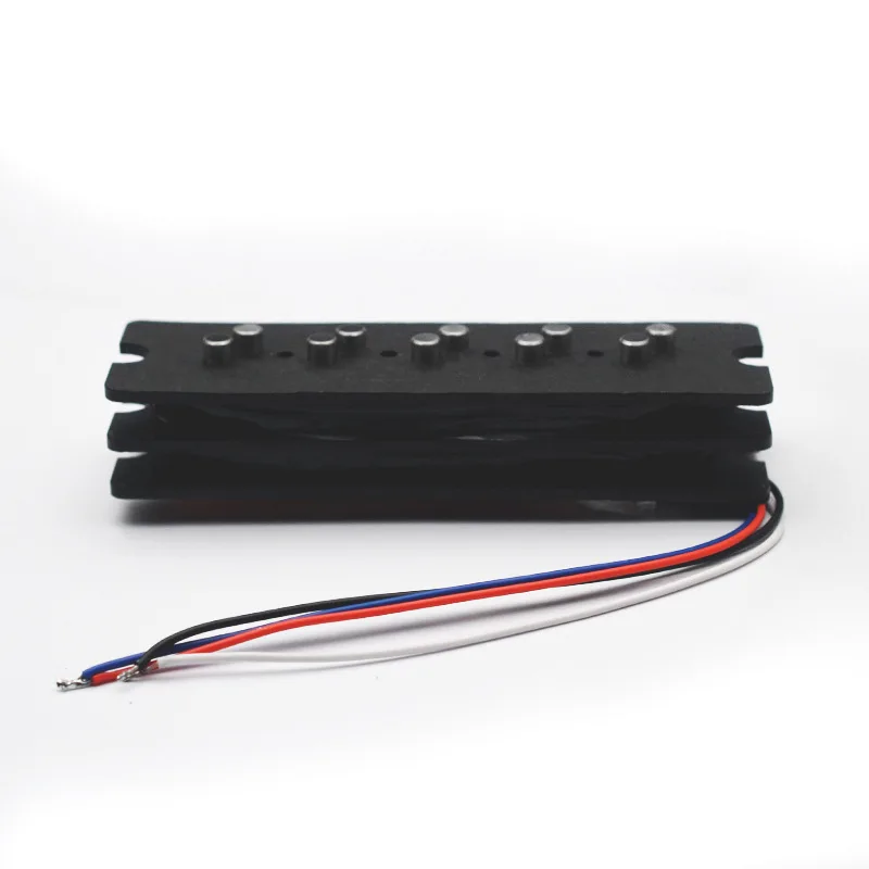 5-String Bass Stacked Noiseless Alnico 5 Pickup Staggered Pole Humbucker Pickup 17K / 18K DC Resistance