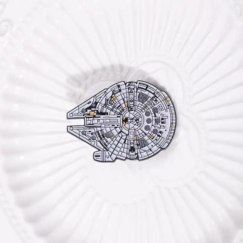 emblema-da-nave-millennium-falcon-de-star-wars-emblema-de-metal-com-bussola-mecanica-personalizada-decoracao-personalizada-para-estudantes
