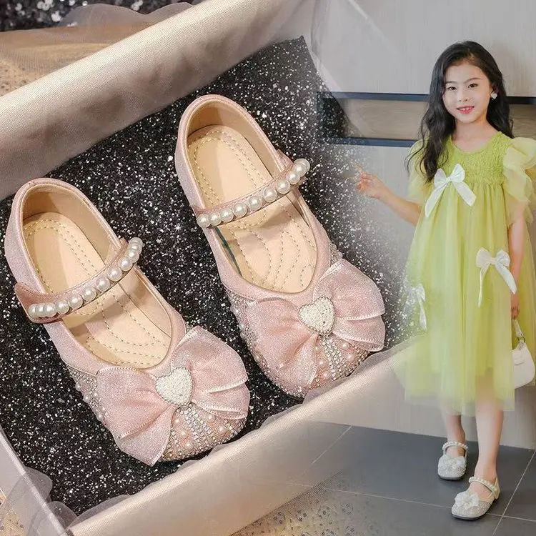 Kids Girls Mary Jane Shoes with Pearl Bow Rhinestone Decor Soft Non-slip Sole Shoes for Parties Weddings & Special Occasions