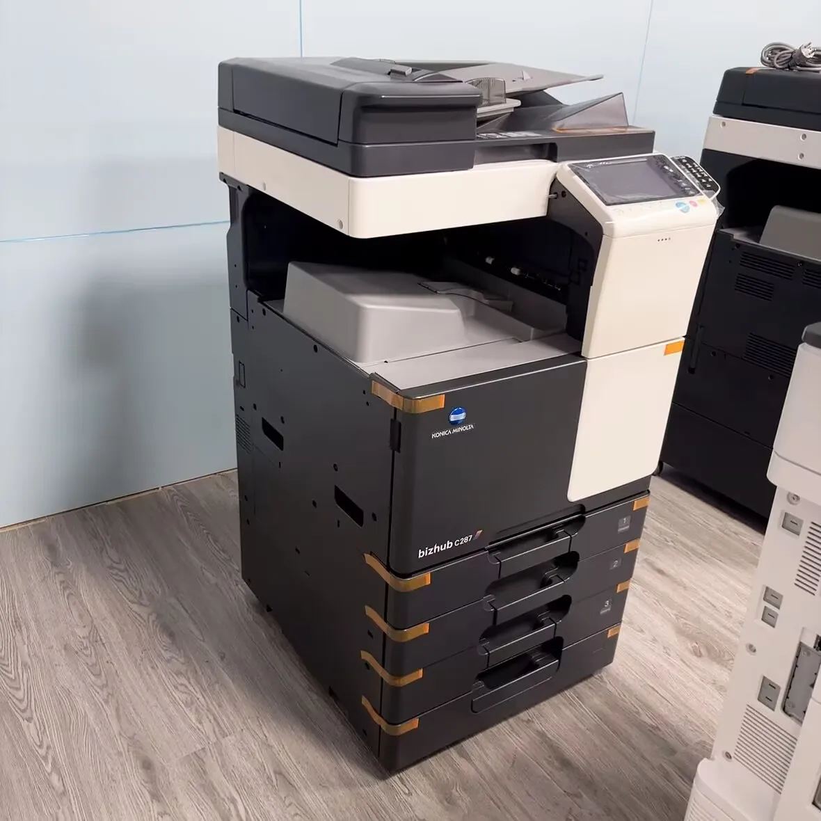 

Konica Minolta Bizhub C287 A3 Цветной многофункциональный копир Копирование печати Сканирование Автоматическая дуплексная сеть 1800X600 точек на дюйм